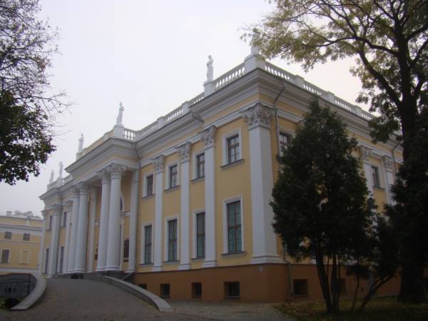 Homel. Zespół pałacowo-parkowy Rumiancewów-Paskiewiczów