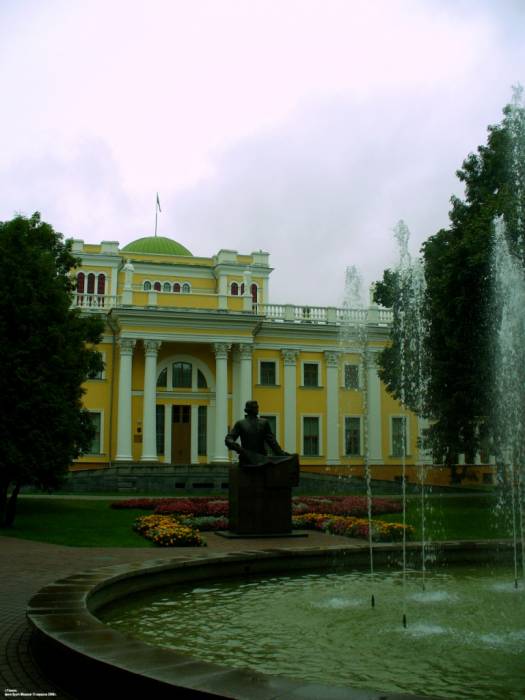 Homel. Zespół pałacowo-parkowy Rumiancewów-Paskiewiczów
