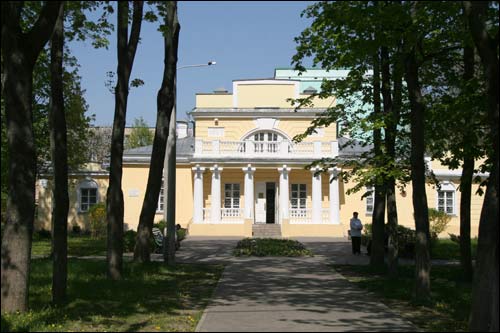  - Dwór Kruszewskich. Fasada główna, zachodnia