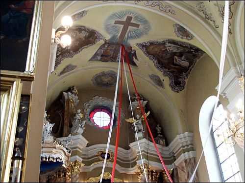  - Catholic church of the Exaltation of the Holy Cross. Main altar ceiling