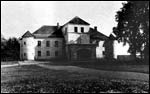 Дом-крэпасьць на здымку Яна Булгака (да 1914 г.) Гайцюнішкі. Дом-крэпасьць Нонхартаў
