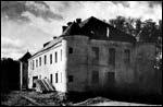 Дом-крэпасьць. Выгляд з саду. Здымак Яна Булгака (да 1914 г.) Гайцюнішкі. Дом-крэпасьць Нонхартаў