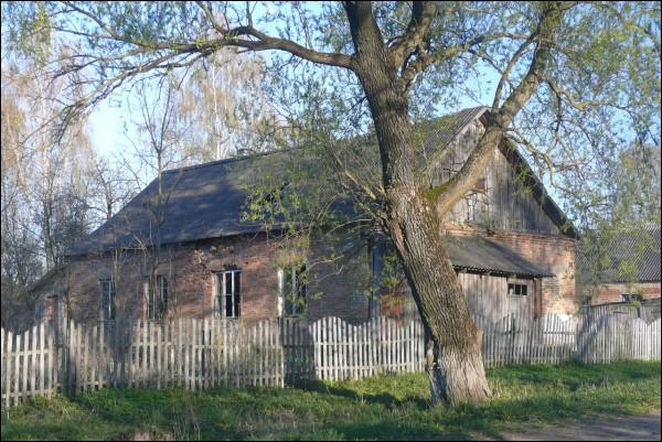  - Гаспадарчы двор Біспінгаў. 