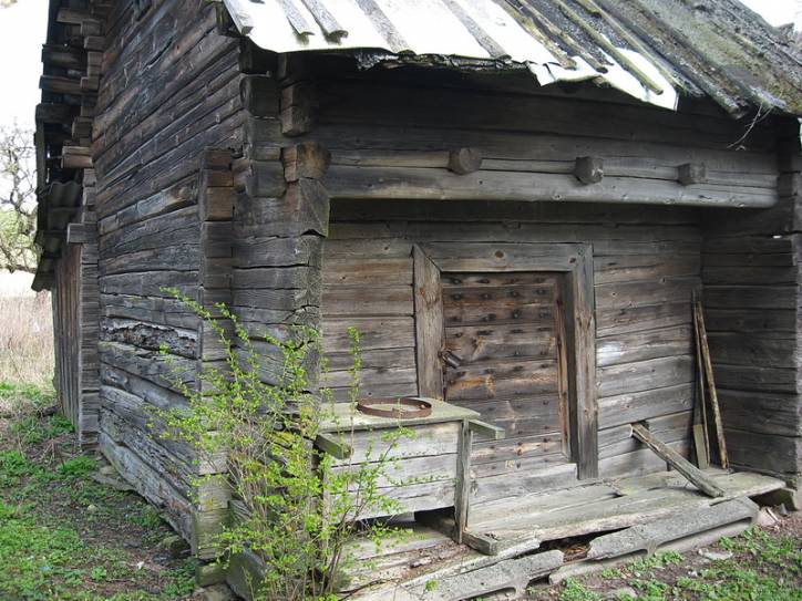  - В деревне . 