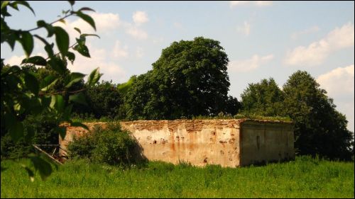 Мілушава. Гаспадарчы двор 