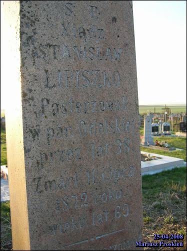  - Cmentarz stary katolicki. Xsiadz Stanisław Lipiszko,zmarł 11 lipca 1872 r.