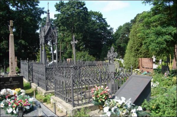  - cemetery Catholic. 