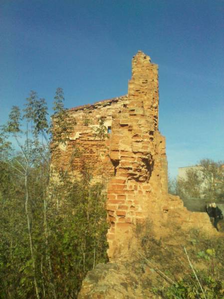 Борисов.  Руины тюрьмы