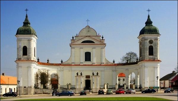Tykocin. Catholic church of the Holy Trinity and the Monastery of Missionary