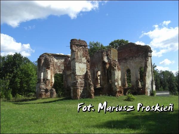  - Zespół dworsko-parkowy . 