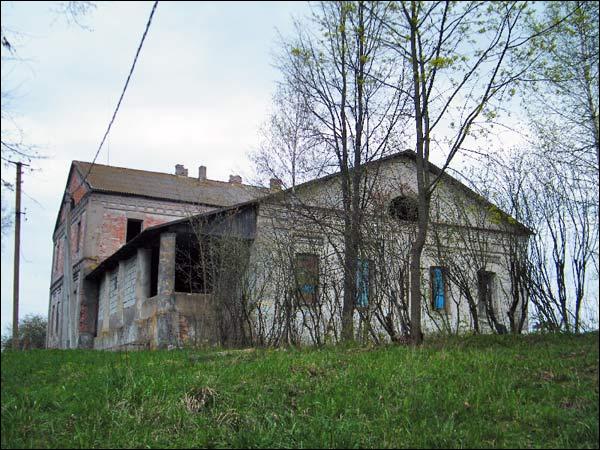  - Zespół dworsko-parkowy Ciundziewickich. 
