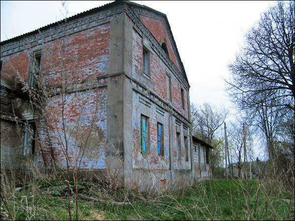  - Zespół dworsko-parkowy Ciundziewickich. 