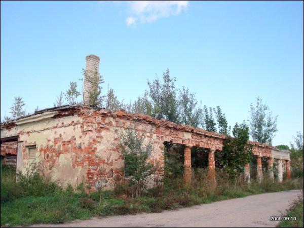 Арняны. Сядзібна-паркавы ансамбль 