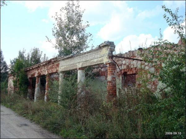 Арняны. Сядзібна-паркавы ансамбль 