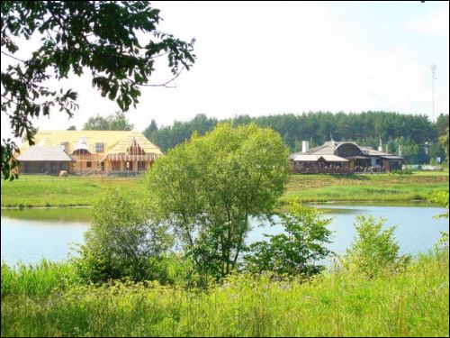 Raudondvaris. Manor 