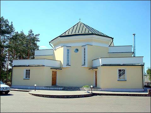 - Касцёл Унебаўзяцця Найсвяцейшай Панны Марыі. Выгляд ад паўднёвага ўсходу, 07.2008