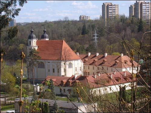 Trinapolis (Vilnius). Catholic church of the Holy Trinity and the Monastery of Trinitarian
