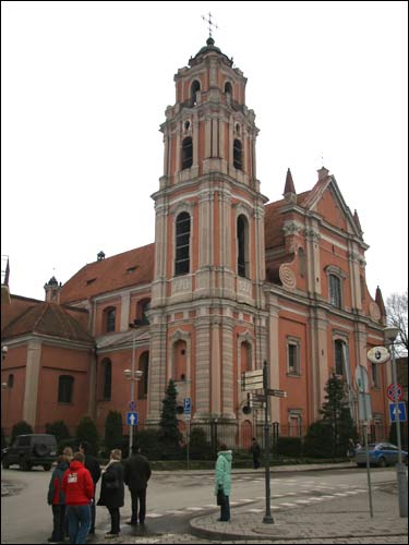Wilno |  Kościół Wszystkich Świętych i klasztor Karmelitów. Fasada główna i boczna (widok z północy)