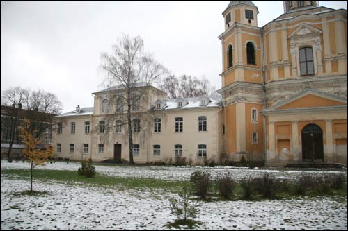 Wilno |  Kościół Pana Jezusa i klasztor Trynitarzy. Widok kościoła i klasztoru ze strony południowej