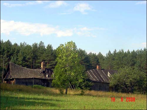 Giełožy.  In the village 