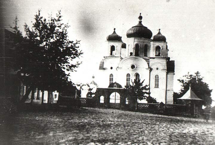 Sianno.  Orthodox church of St. Nicholas