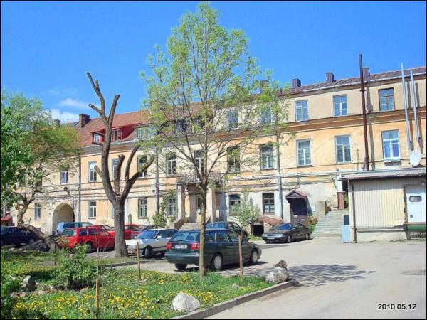  - Estate . 