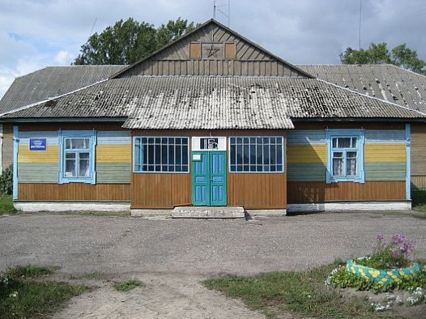 Туры. У вёсцы 