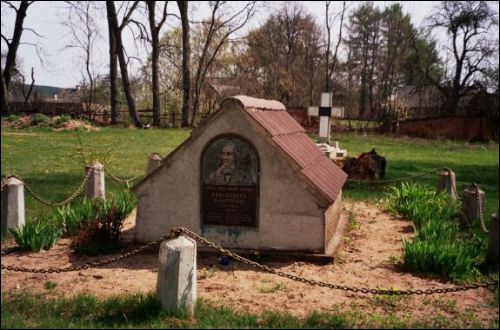 Łyskava.  Francišak Karpinski tomb