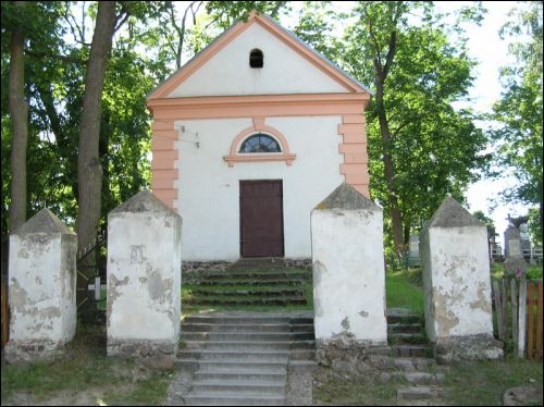 Prużana |  Kaplica cmentarna katolicki. Kaplica, maj 2007