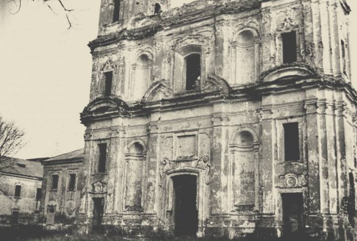  - Klasztor Jezuitów. 