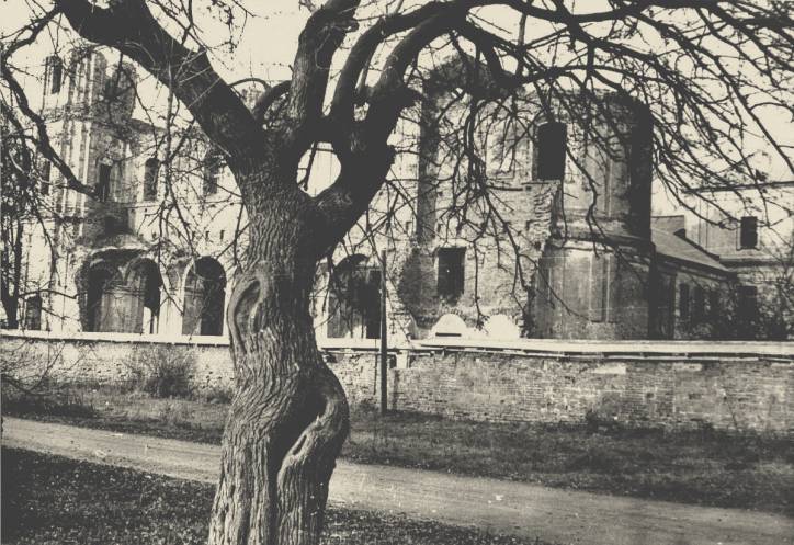  - Klasztor Jezuitów. 