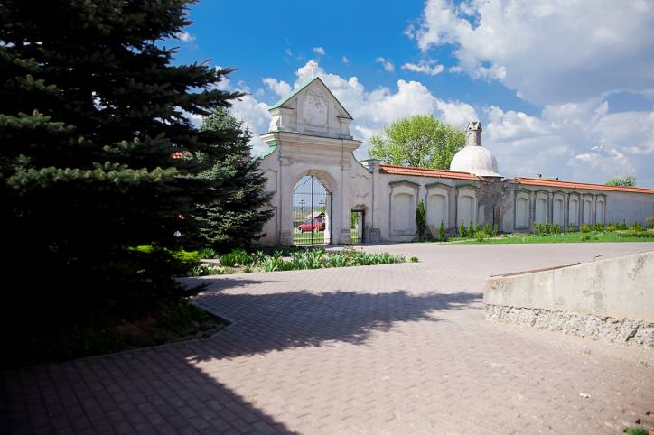  - Klasztor Jezuitów. 