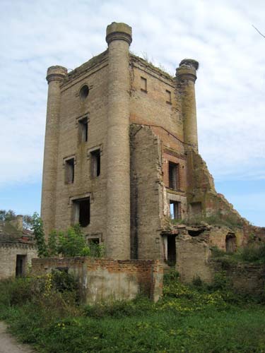 The ruins of the distillery Barysaŭščyna. Manor of Jastrzębski
