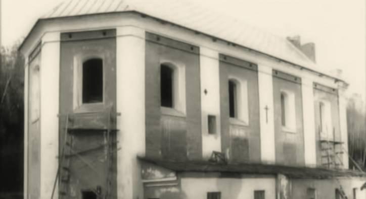  - Касцёл Святога Міхала Арханёла і кляштар цыстэрцыянак. 