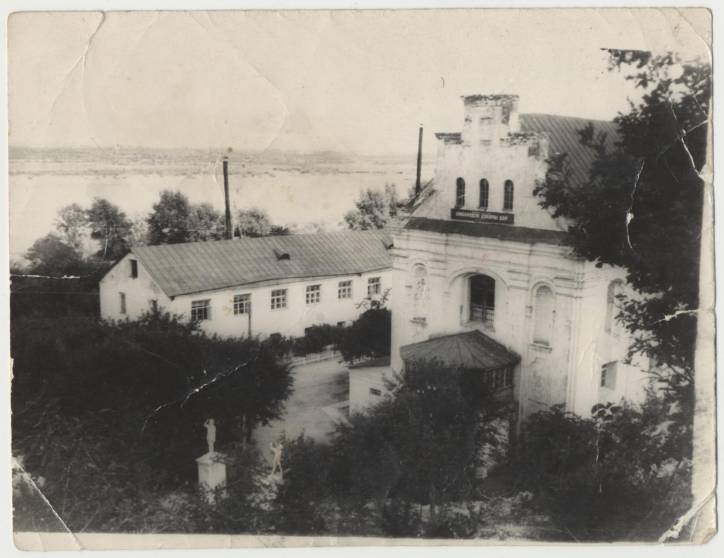  - Касцёл Святога Міхала Арханёла і кляштар цыстэрцыянак. 