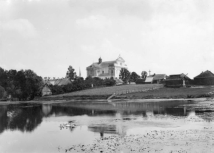 Brzostowica Wielka. Kościół Nawiedzenia NMP
