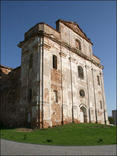 Bierastavica Vialikaja |  Catholic church of the Visitation of the Blessed Virgin Mary. Main facade