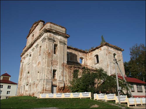 Bierastavica Vialikaja. Catholic church of the Visitation of the Blessed Virgin Mary