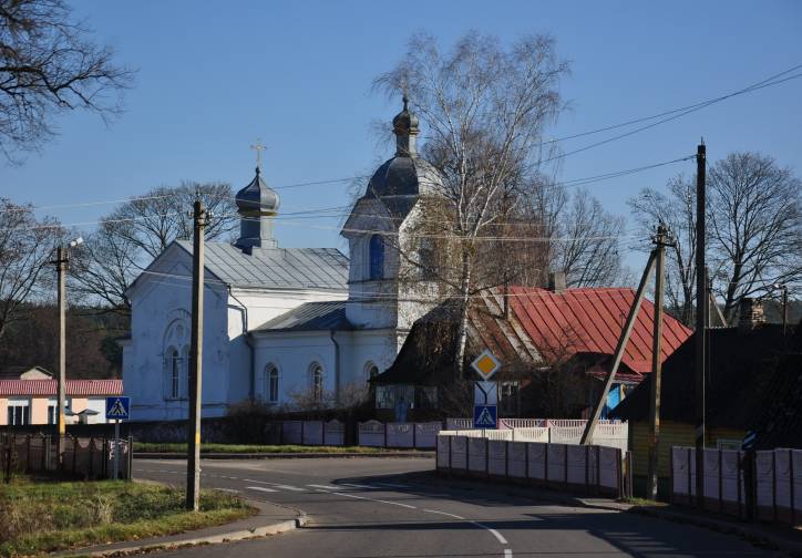 Dworzec. Cerkiew Opieki Matki Boskiej