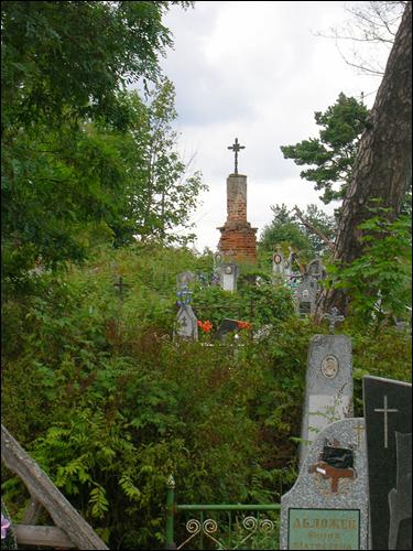 Dziatłava. Graveyard chapel 
