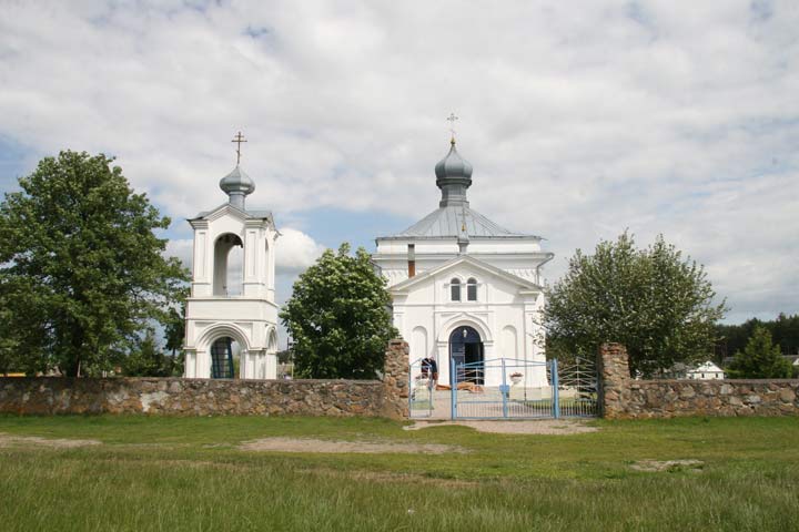 Navajelnia. Orthodox church of the Birth of the Virgin