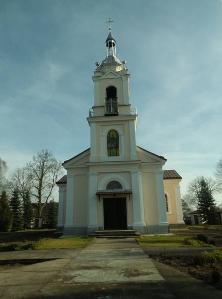 Hałynka. Catholic church of the Exaltation of the Holy Cross