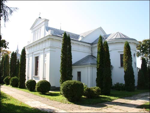  - Catholic church of the Holy Trinity. Side view