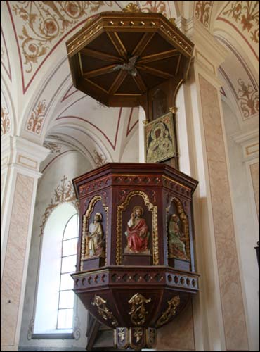  - Catholic church of the Holy Trinity. The pulpit