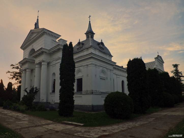 Indura. Kościół Św. Trójcy