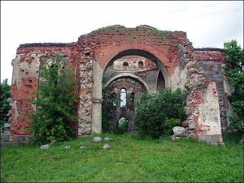 Bierazaviec.  Orthodox church of the Holy Trinity