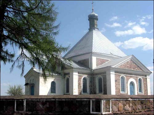 Jaremičy.  Orthodox church of the Assumption