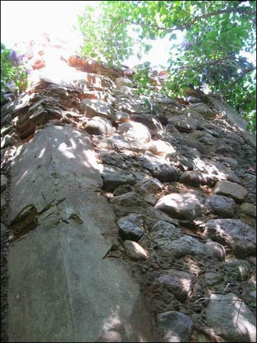 Serwecz. Kaplica grobowa Niesiołowskich