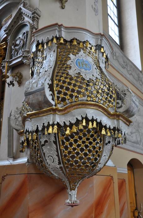  - Kościół Podwyższenia Krzyża Świętego. 