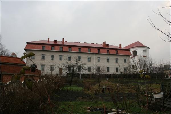  - Kościół Św. Michała Archanioła. Odbudowywany klasztor dominikanów przy kościele p.w. św. Michała Archanioła